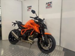 KTM - 1390 SUPER DUKE R