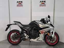 GSX-8R - SUZUKI