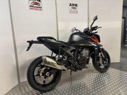 KTM - 990 DUKE