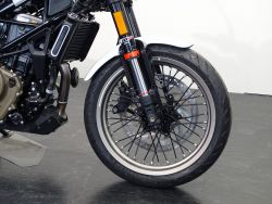 HUSQVARNA - 401 VITPILEN