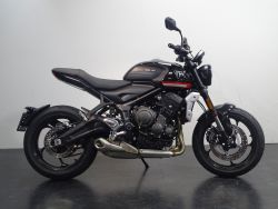 TRIUMPH - TRIDENT 660