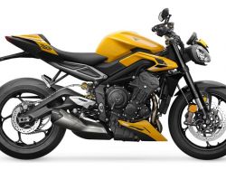 STREET TRIPLE RS