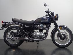 W800