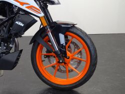 KTM - 125 DUKE