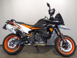 890 SMT
