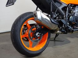 KTM - 990 DUKE