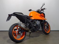 KTM - 990 DUKE