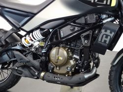 HUSQVARNA - 401 SVARTPILEN