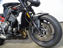 TRIUMPH - STREET TRIPLE R
