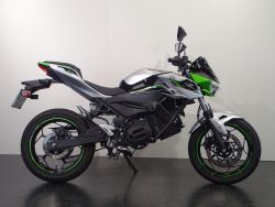 Z E-1 - KAWASAKI