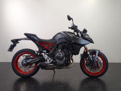 GSX-8S - SUZUKI