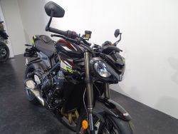 TRIUMPH - STREET TRIPLE RS