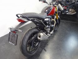 TRIUMPH - SPEED 400