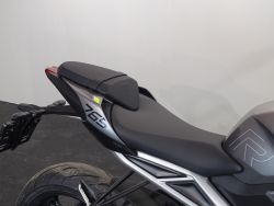 TRIUMPH - STREET TRIPLE R