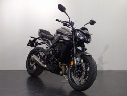 TRIUMPH - STREET TRIPLE R