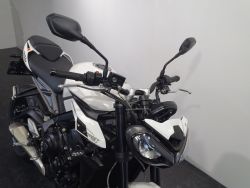 TRIUMPH - STREET TRIPLE R