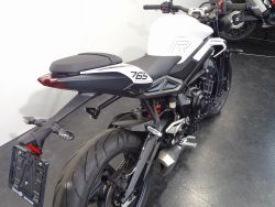 TRIUMPH - STREET TRIPLE R