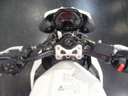 TRIUMPH - STREET TRIPLE R