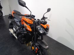 TRIUMPH - STREET TRIPLE R
