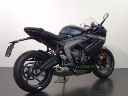 TRIUMPH - DAYTONA 660