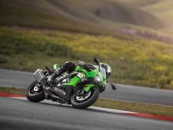 KAWASAKI - ZX-6 R