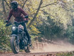 YAMAHA - XSR 700 XTRIBUTE