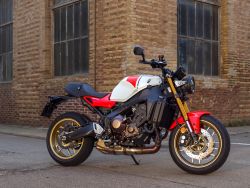 YAMAHA - XSR 900