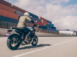 YAMAHA - XSR 700 35 KW