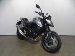 HONDA - CB 750 HORNET
