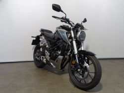 HONDA - CB 125 R