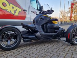 CAN-AM - RYKER 900