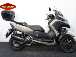 TRICITY 300