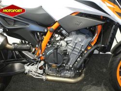 KTM - 890 DUKE R