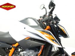KTM - 890 DUKE R