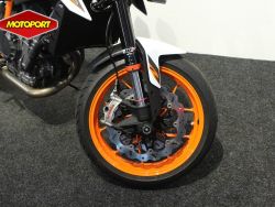 KTM - 890 DUKE R