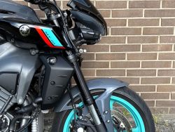 YAMAHA - MT 10
