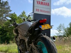 YAMAHA - MT 10