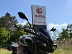 YAMAHA - MT 10