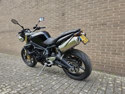 TRIUMPH - Streettriple 675