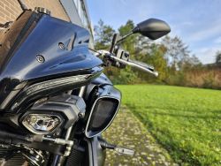 YAMAHA - MT 10