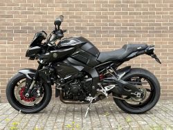 YAMAHA - MT 10