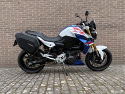 BMW - F900R