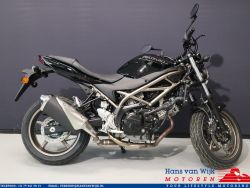 SUZUKI - SV650