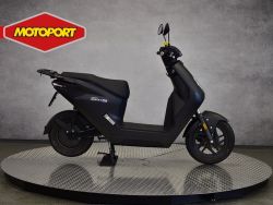 EM 1 e