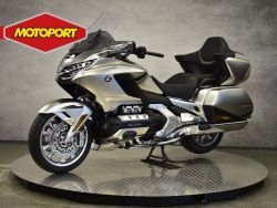 HONDA - GL 1800 GOLDWING TOUR DELUXE