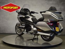 HONDA - GL 1800 GOLDWING TOUR DELUXE