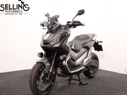 HONDA - X-ADV 750