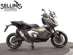 X-ADV 750 NHC64 Matte Iridium - HONDA