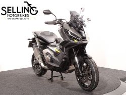HONDA - X-ADV 750 NHC64 Matte Iridium