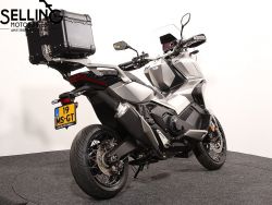 HONDA - X-ADV 750